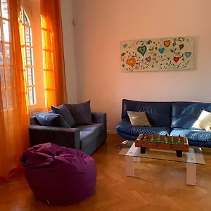 Casa Nerone , Roma Italia