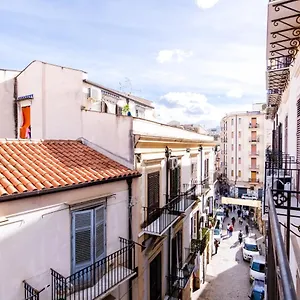 Viola's Luxury House , Palermo Italia